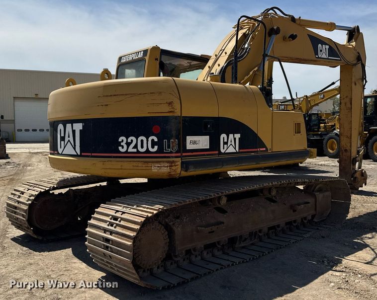 image for item DU3499 2005 Caterpillar 320C LU excavator