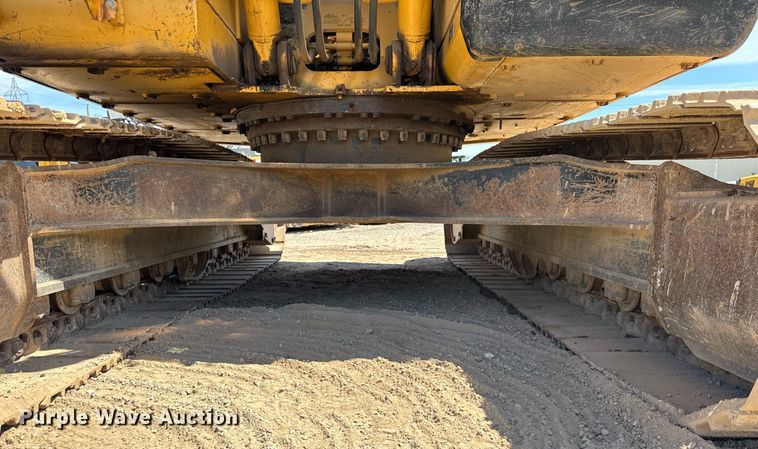 image for item DU3499 2005 Caterpillar 320C LU excavator