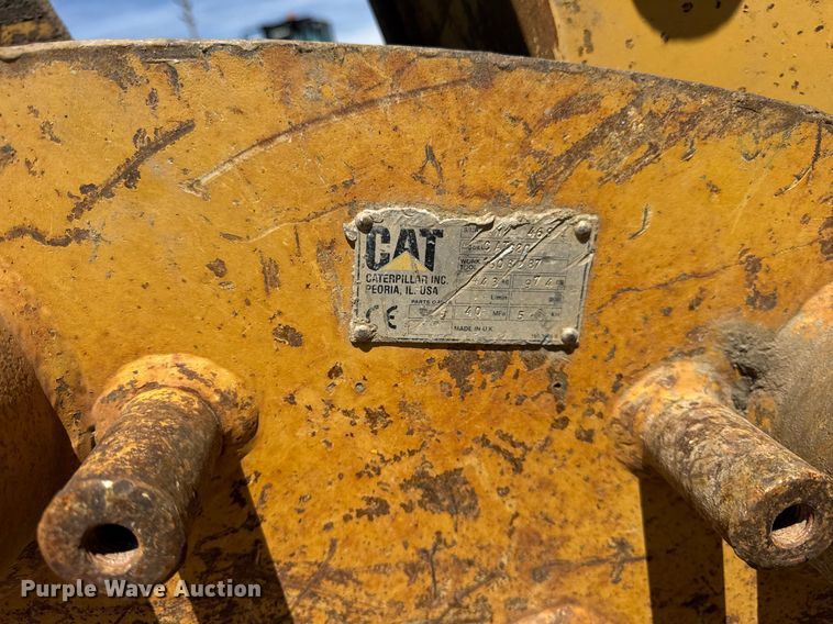 image for item DU3499 2005 Caterpillar 320C LU excavator