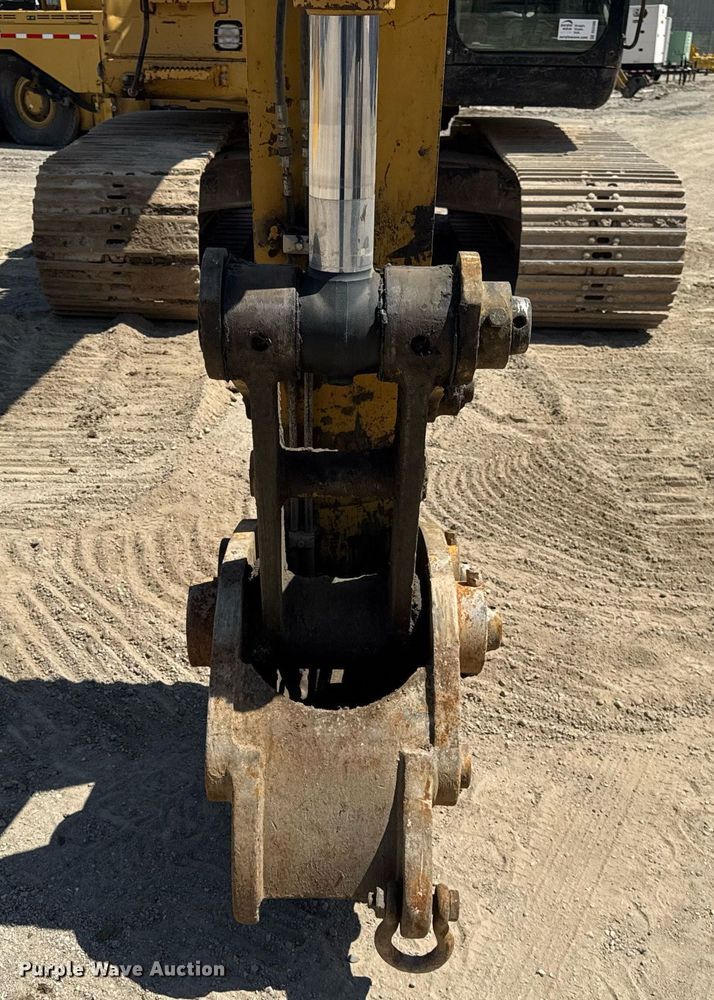 image for item DU3499 2005 Caterpillar 320C LU excavator