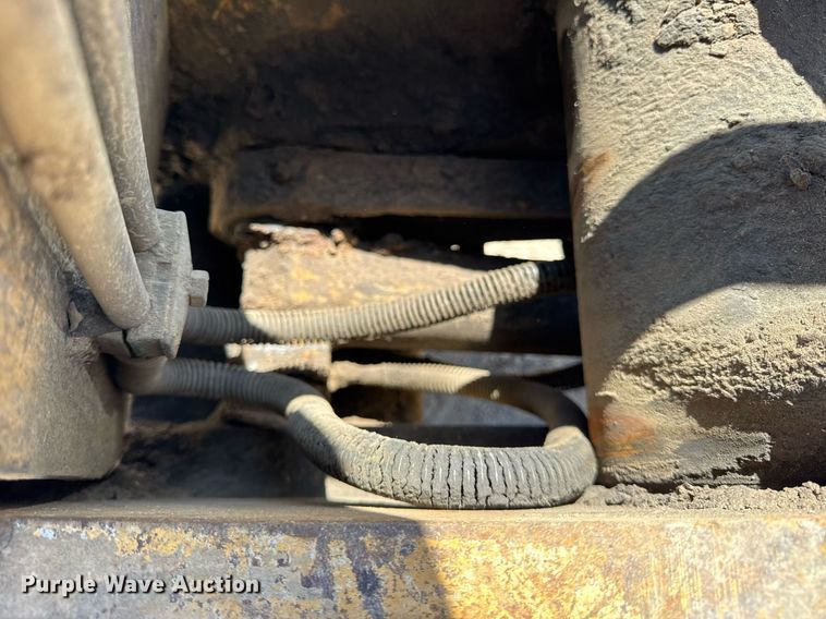 image for item DU3499 2005 Caterpillar 320C LU excavator