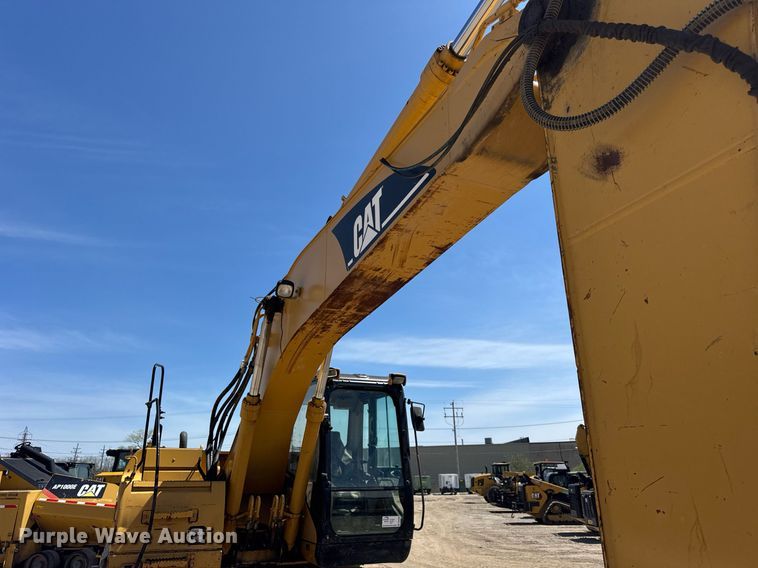 image for item DU3499 2005 Caterpillar 320C LU excavator