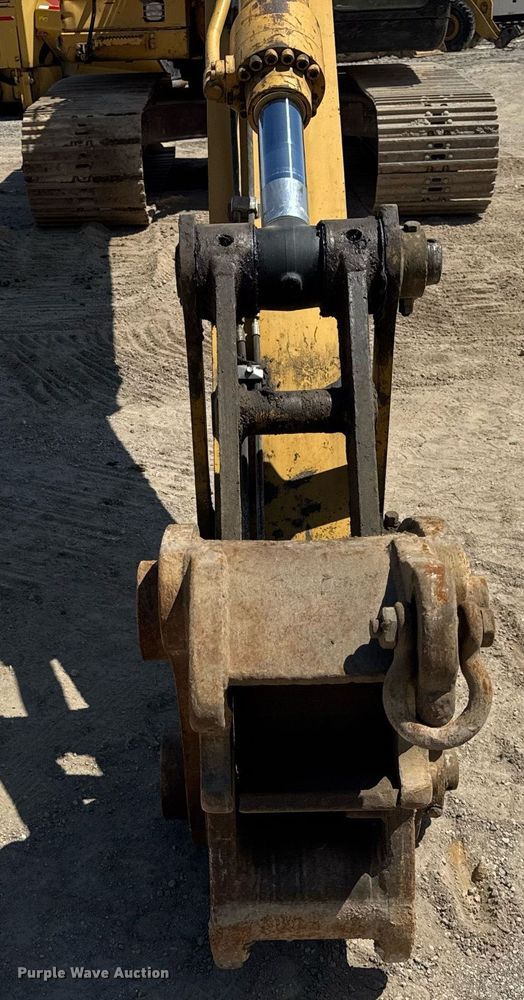 image for item DU3499 2005 Caterpillar 320C LU excavator