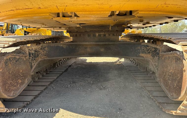 image for item DU3499 2005 Caterpillar 320C LU excavator