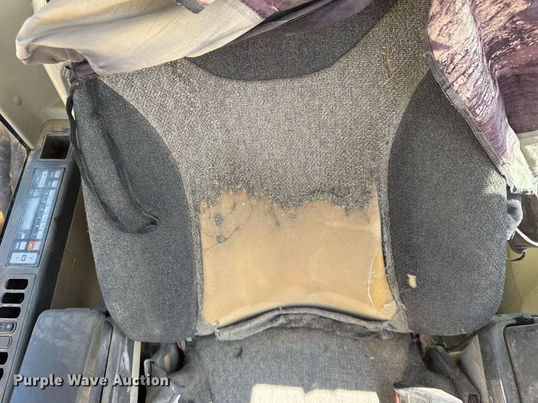 image for item DU3499 2005 Caterpillar 320C LU excavator