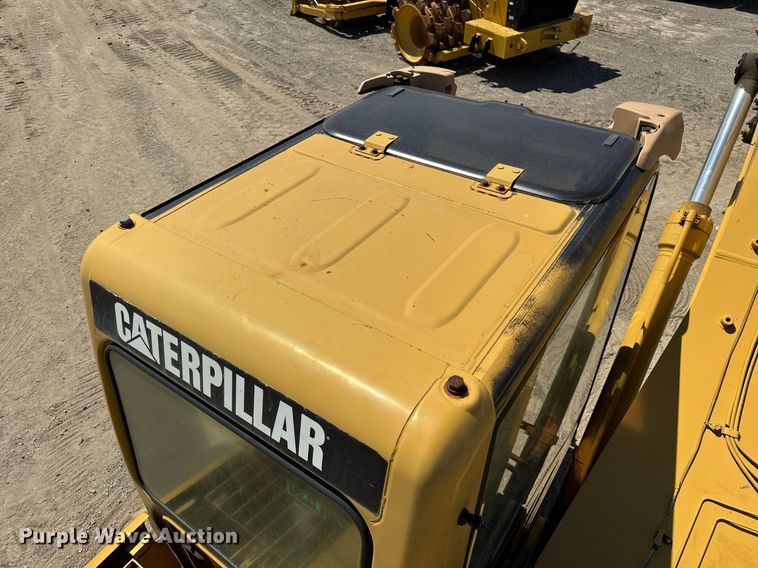 image for item DU3499 2005 Caterpillar 320C LU excavator