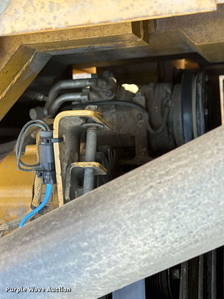 image for item DU3499 2005 Caterpillar 320C LU excavator