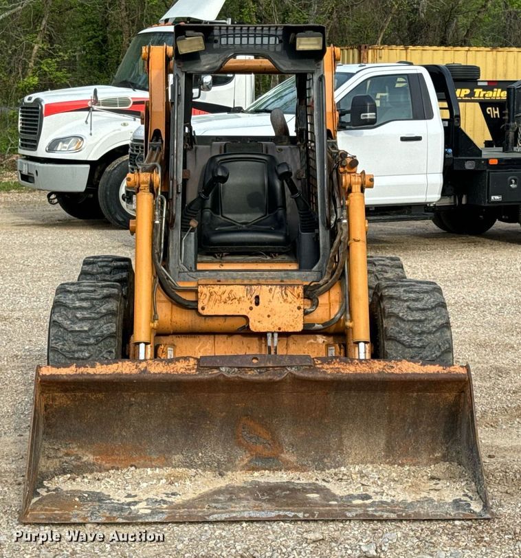image for item DV1966 2005 Case 435 skid steer loader