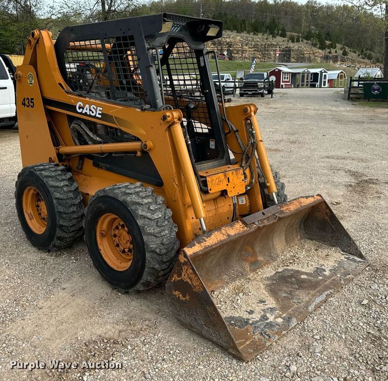 image for item DV1966 2005 Case 435 skid steer loader