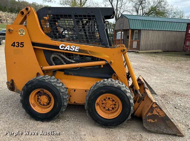 image for item DV1966 2005 Case 435 skid steer loader