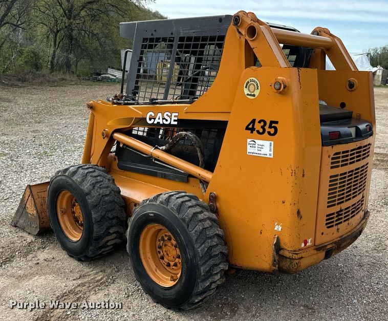 image for item DV1966 2005 Case 435 skid steer loader