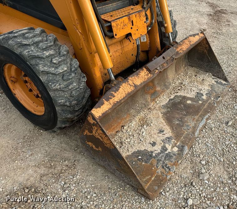 image for item DV1966 2005 Case 435 skid steer loader