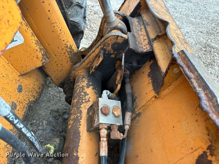 image for item DV1966 2005 Case 435 skid steer loader