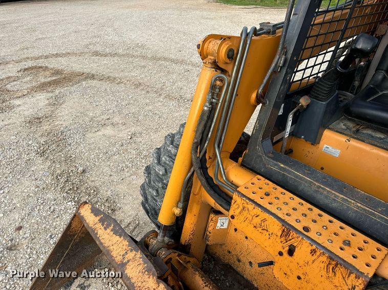 image for item DV1966 2005 Case 435 skid steer loader