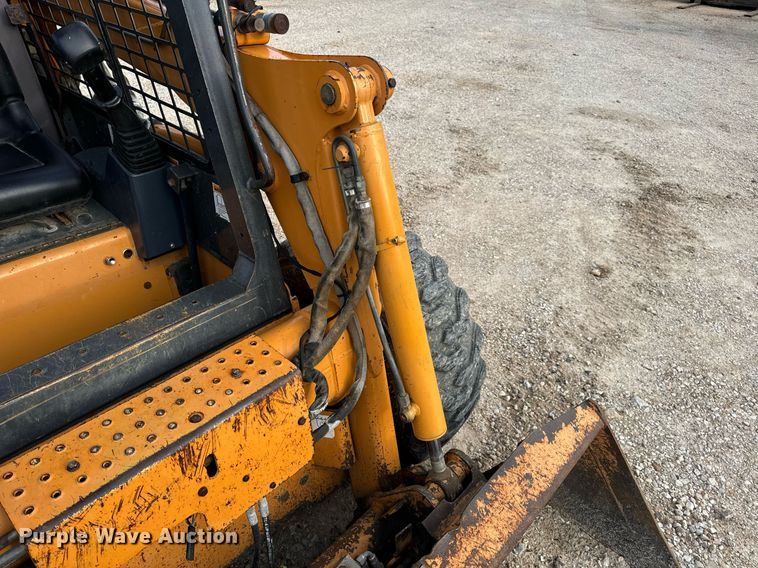 image for item DV1966 2005 Case 435 skid steer loader