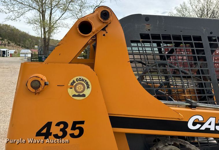 image for item DV1966 2005 Case 435 skid steer loader