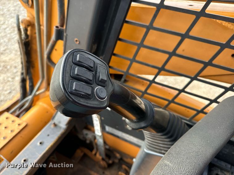 image for item DV1966 2005 Case 435 skid steer loader