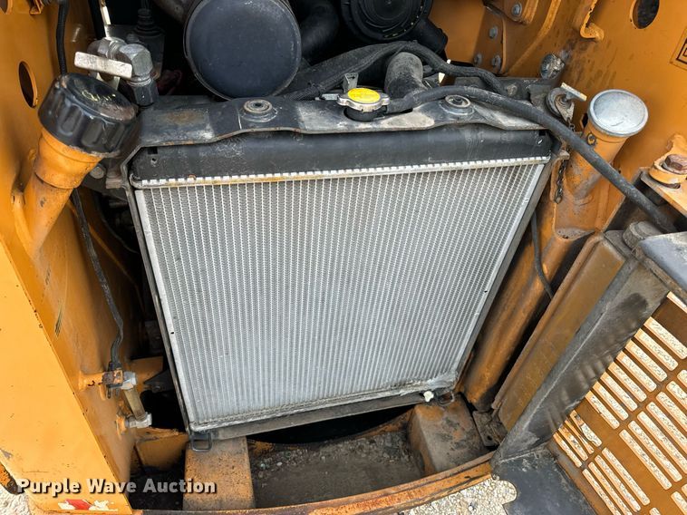 image for item DV1966 2005 Case 435 skid steer loader