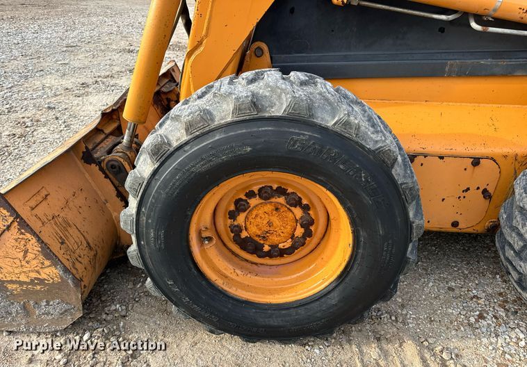 image for item DV1966 2005 Case 435 skid steer loader