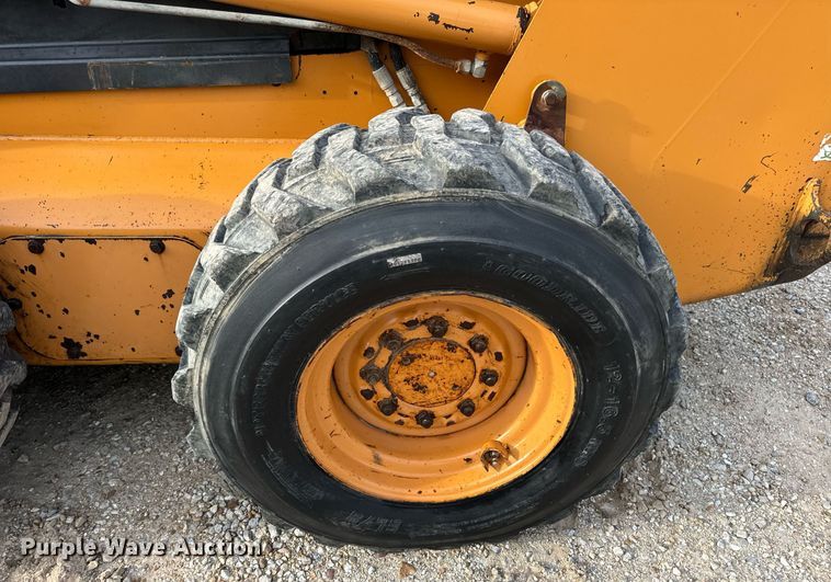 image for item DV1966 2005 Case 435 skid steer loader