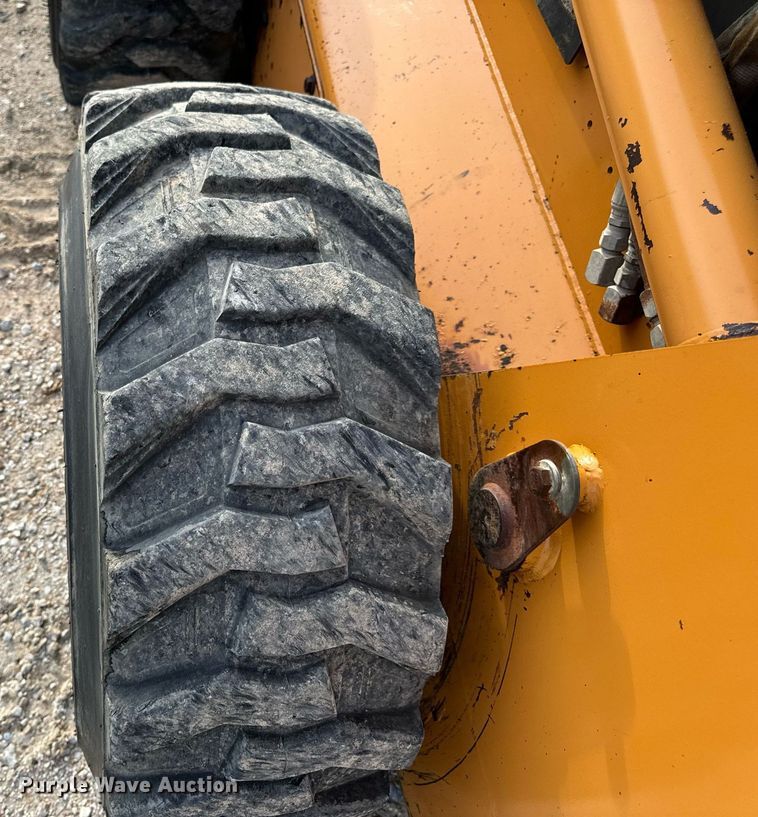 image for item DV1966 2005 Case 435 skid steer loader