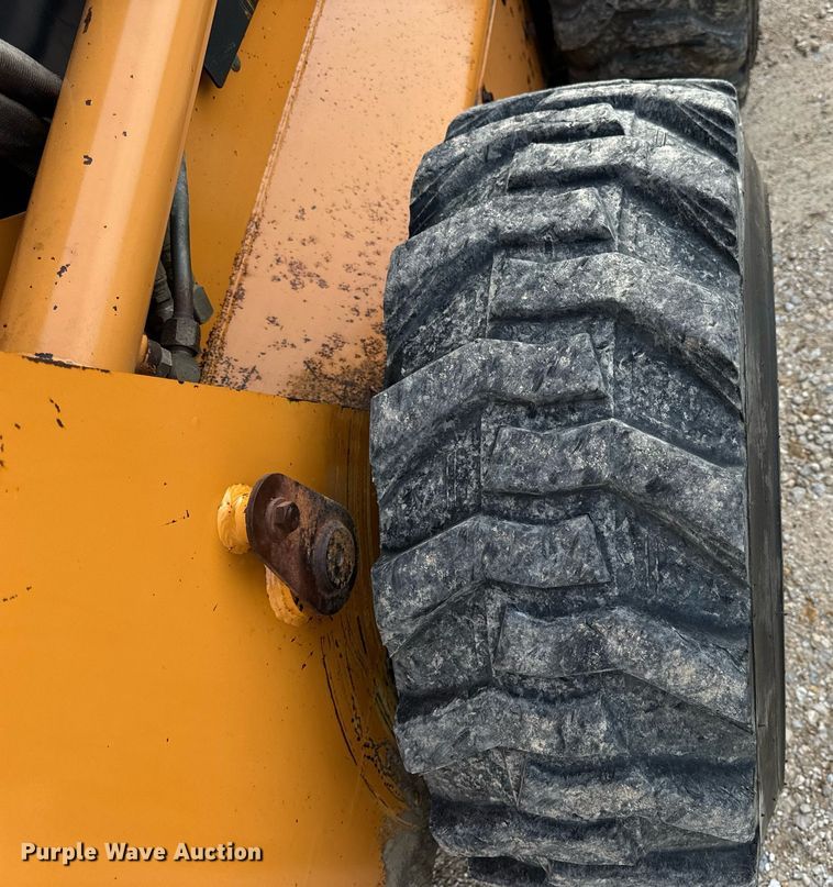 image for item DV1966 2005 Case 435 skid steer loader