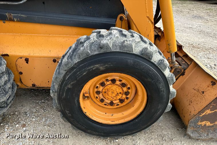 image for item DV1966 2005 Case 435 skid steer loader