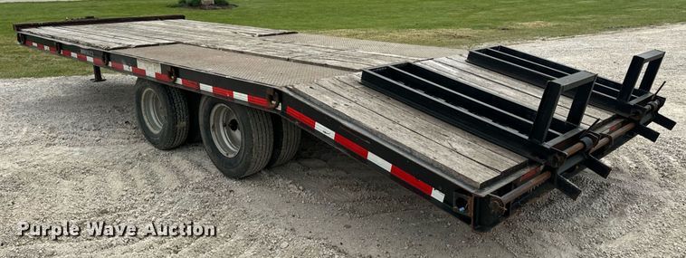 image for item DV1971 2015 Trail-King TK20LP-242 equipment trailer