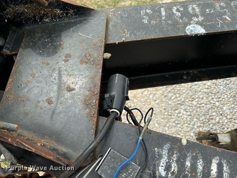 image for item DV1971 2015 Trail-King TK20LP-242 equipment trailer