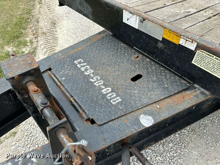 image for item DV1971 2015 Trail-King TK20LP-242 equipment trailer