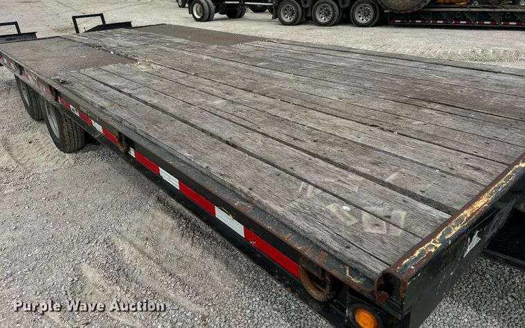 image for item DV1971 2015 Trail-King TK20LP-242 equipment trailer