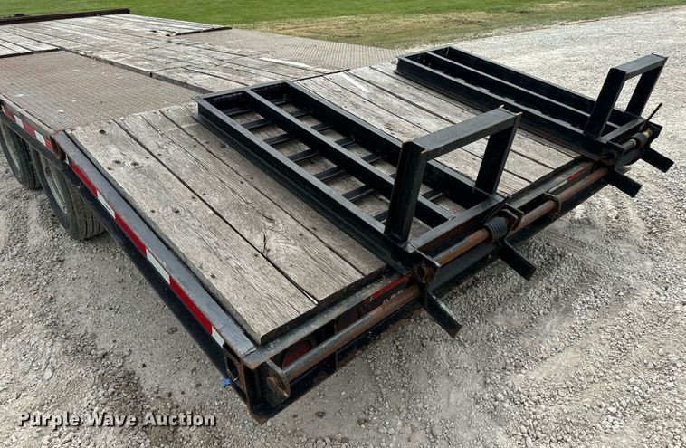 image for item DV1971 2015 Trail-King TK20LP-242 equipment trailer