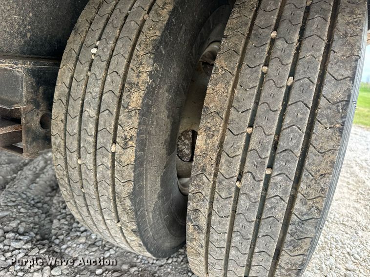 image for item DV1971 2015 Trail-King TK20LP-242 equipment trailer