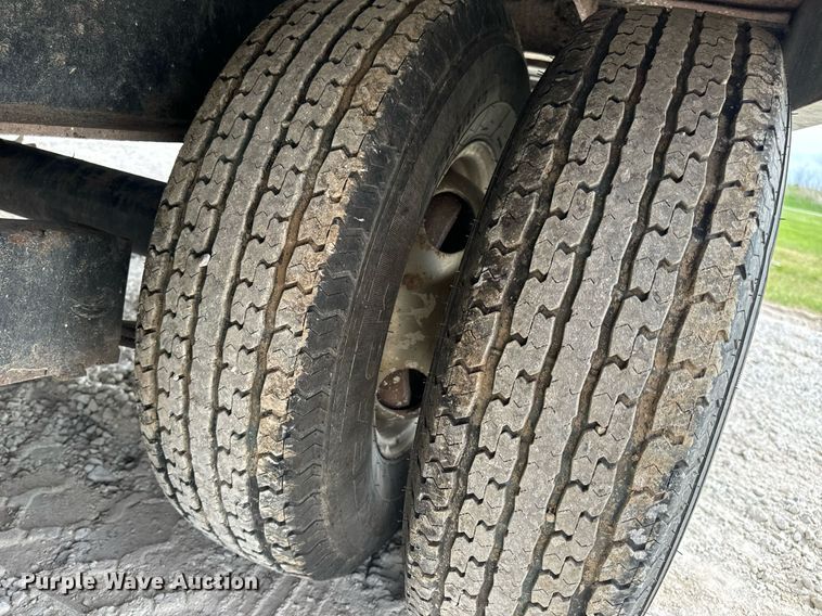 image for item DV1971 2015 Trail-King TK20LP-242 equipment trailer