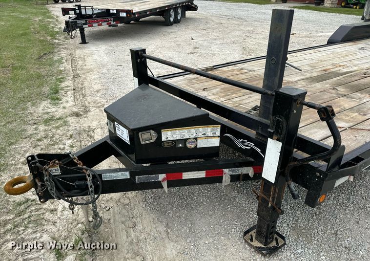 image for item DV1972 2017 Trailerman CST7242S14 equipment trailer