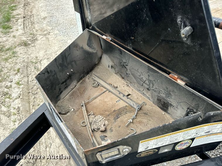 image for item DV1972 2017 Trailerman CST7242S14 equipment trailer