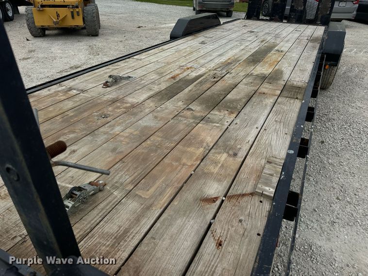 image for item DV1972 2017 Trailerman CST7242S14 equipment trailer