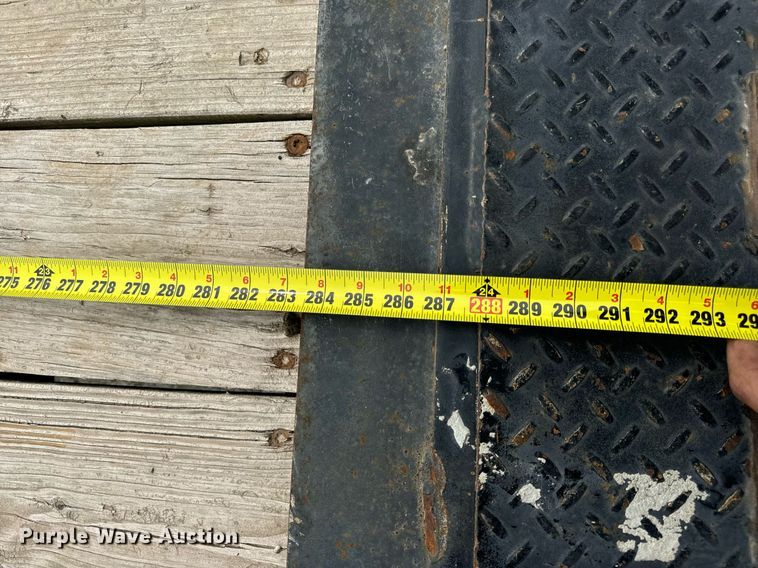 image for item DV1972 2017 Trailerman CST7242S14 equipment trailer