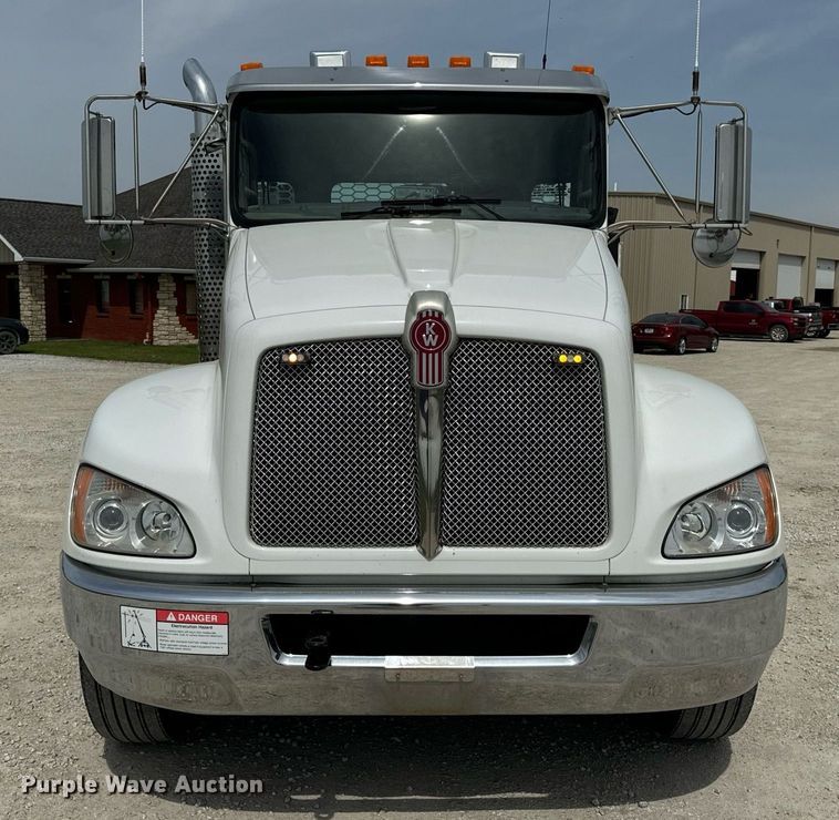 image for item DV1973 2020 Kenworth T370 utility / service truck