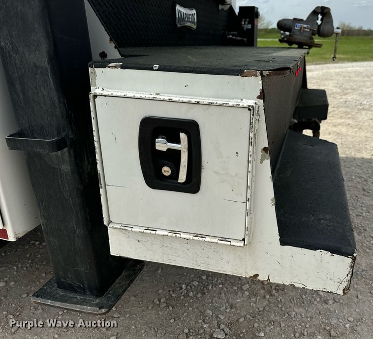 image for item DV1973 2020 Kenworth T370 utility / service truck