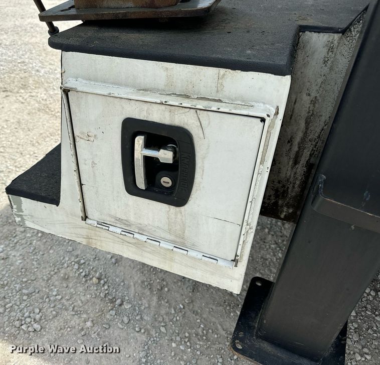 image for item DV1973 2020 Kenworth T370 utility / service truck