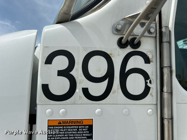 image for item DV1973 2020 Kenworth T370 utility / service truck