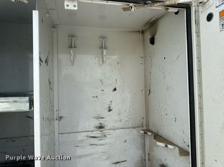 image for item DV1973 2020 Kenworth T370 utility / service truck