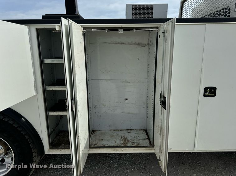 image for item DV1973 2020 Kenworth T370 utility / service truck