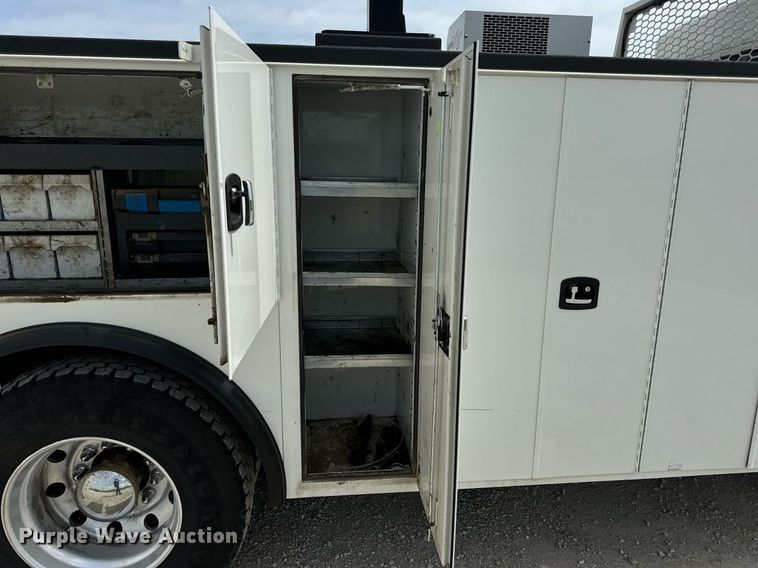 image for item DV1973 2020 Kenworth T370 utility / service truck