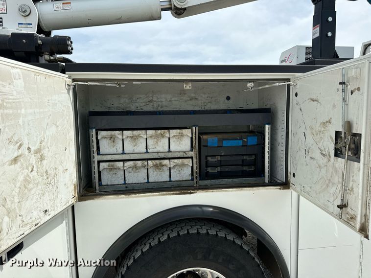 image for item DV1973 2020 Kenworth T370 utility / service truck