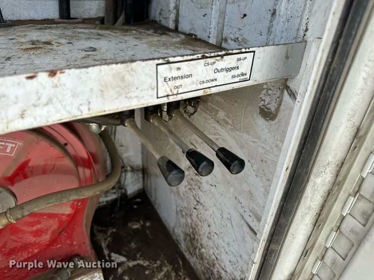 image for item DV1973 2020 Kenworth T370 utility / service truck