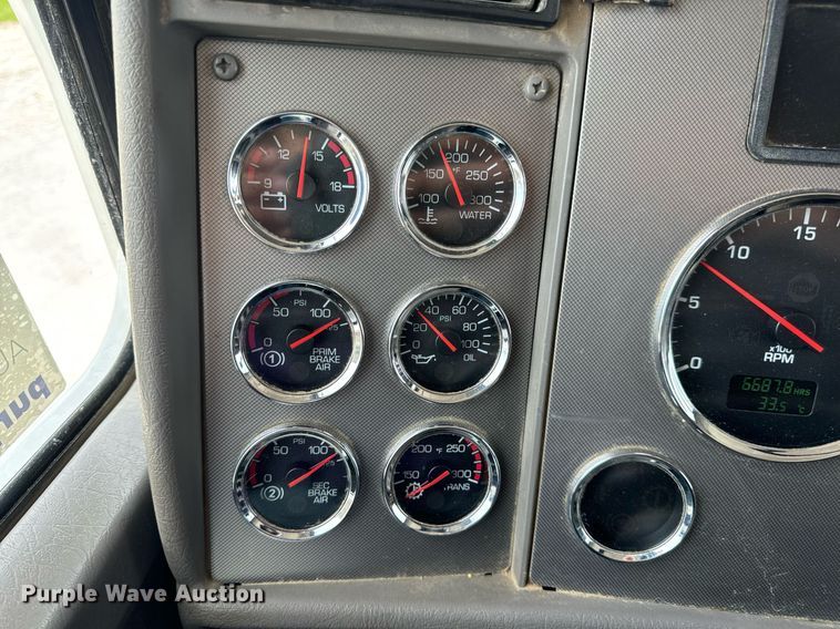 image for item DV1973 2020 Kenworth T370 utility / service truck