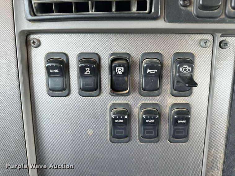 image for item DV1973 2020 Kenworth T370 utility / service truck