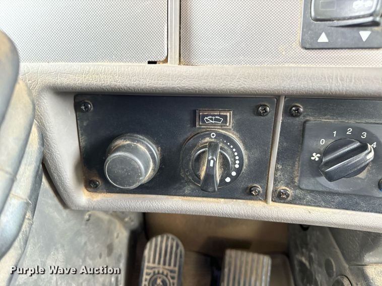 image for item DV1973 2020 Kenworth T370 utility / service truck